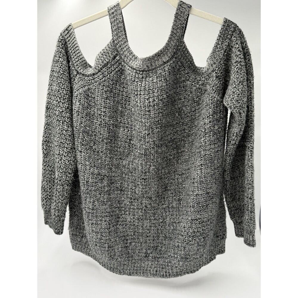 Cozy Casual Women's Cold Shoulder Soft Stretchy Knit Gray Sweater Size M/L #32